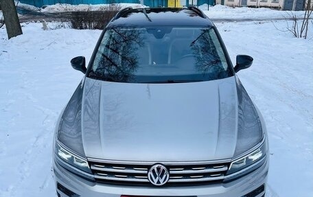 Volkswagen Tiguan II, 2019 год, 3 550 000 рублей, 5 фотография