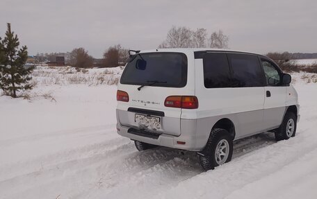 Mitsubishi Delica III, 1998 год, 650 000 рублей, 2 фотография