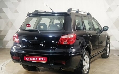 Mitsubishi Outlander III рестайлинг 3, 2007 год, 690 000 рублей, 4 фотография