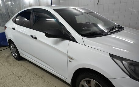 Hyundai Solaris II рестайлинг, 2014 год, 920 000 рублей, 9 фотография