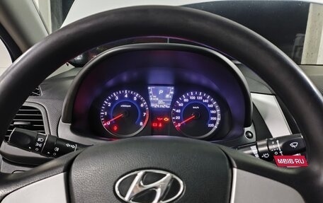 Hyundai Solaris II рестайлинг, 2014 год, 920 000 рублей, 10 фотография