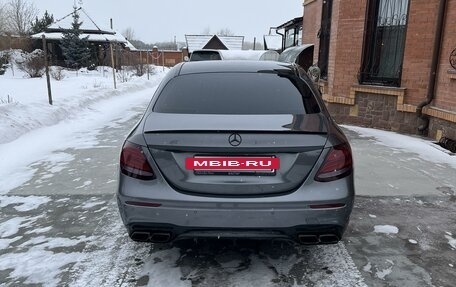 Mercedes-Benz E-Класс, 2016 год, 3 550 000 рублей, 2 фотография