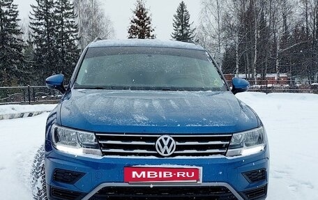 Volkswagen Tiguan II, 2018 год, 2 790 000 рублей, 4 фотография