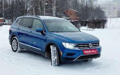 Volkswagen Tiguan II, 2018 год, 2 790 000 рублей, 12 фотография