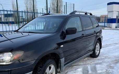 Mitsubishi Outlander III рестайлинг 3, 2004 год, 695 000 рублей, 4 фотография