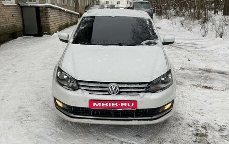 Volkswagen Polo VI (EU Market), 2016 год, 1 000 000 рублей, 1 фотография