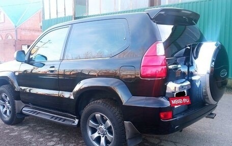 Toyota Land Cruiser Prado 120 рестайлинг, 2006 год, 2 200 000 рублей, 3 фотография