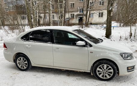 Volkswagen Polo VI (EU Market), 2016 год, 1 000 000 рублей, 2 фотография