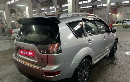 Mitsubishi Outlander III рестайлинг 3, 2008 год, 1 500 000 рублей, 7 фотография