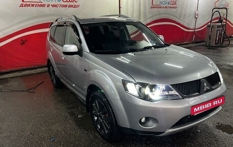 Mitsubishi Outlander III рестайлинг 3, 2008 год, 1 500 000 рублей, 13 фотография