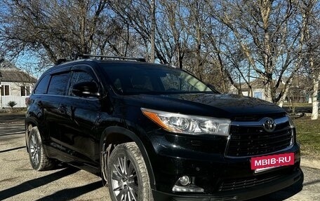 Toyota Highlander III, 2014 год, 3 300 000 рублей, 14 фотография