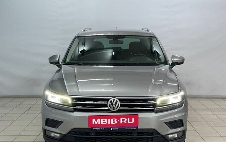 Volkswagen Tiguan II, 2018 год, 2 429 000 рублей, 3 фотография