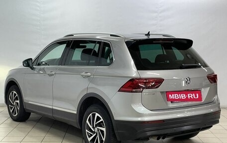 Volkswagen Tiguan II, 2018 год, 2 429 000 рублей, 5 фотография