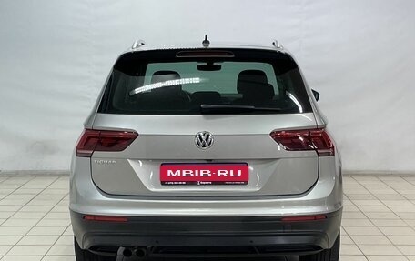 Volkswagen Tiguan II, 2018 год, 2 429 000 рублей, 6 фотография