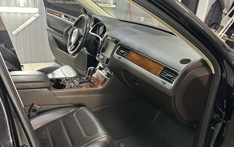 Volkswagen Touareg III, 2010 год, 2 500 000 рублей, 13 фотография