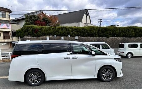 Toyota Alphard, 2024 год, 7 450 000 рублей, 3 фотография