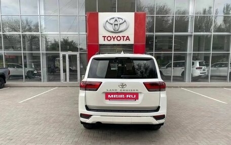 Toyota Land Cruiser, 2024 год, 14 750 000 рублей, 6 фотография