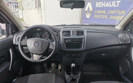 Renault Logan II, 2016 год, 650 000 рублей, 5 фотография