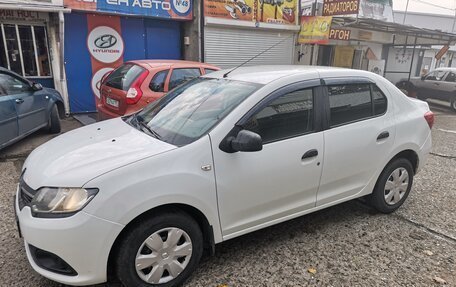 Renault Logan II, 2016 год, 650 000 рублей, 2 фотография