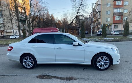 Mercedes-Benz E-Класс, 2012 год, 2 350 000 рублей, 2 фотография