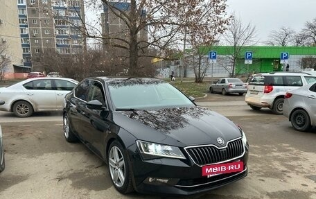 Skoda Superb III рестайлинг, 2018 год, 2 200 000 рублей, 6 фотография