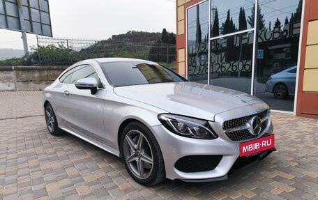 Mercedes-Benz C-Класс, 2017 год, 3 850 000 рублей, 4 фотография