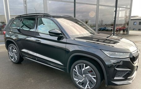 Skoda Kodiaq I, 2023 год, 6 980 000 рублей, 3 фотография