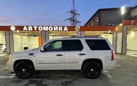 Cadillac Escalade III, 2010 год, 2 100 000 рублей, 5 фотография