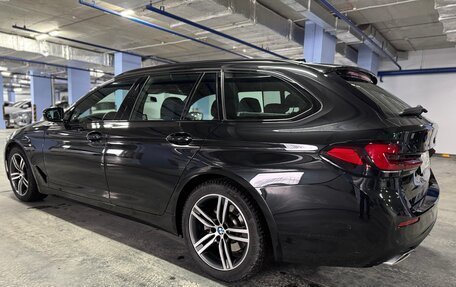 BMW 5 серия, 2020 год, 5 600 000 рублей, 24 фотография