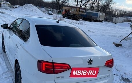 Volkswagen Jetta VI, 2016 год, 1 390 000 рублей, 2 фотография