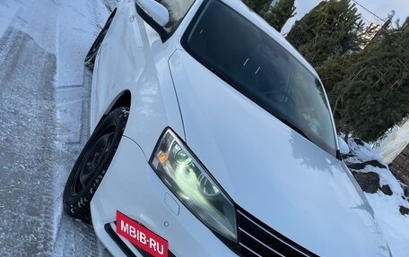 Volkswagen Jetta VI, 2016 год, 1 390 000 рублей, 4 фотография