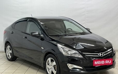 Hyundai Solaris II рестайлинг, 2015 год, 1 070 000 рублей, 2 фотография