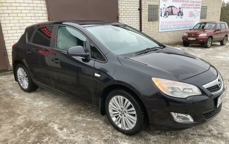 Opel Astra J, 2011 год, 900 000 рублей, 5 фотография