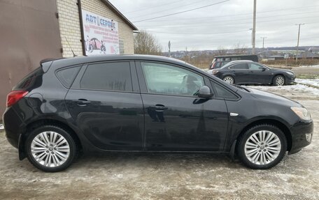 Opel Astra J, 2011 год, 900 000 рублей, 6 фотография