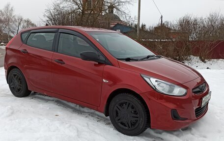 Hyundai Solaris II рестайлинг, 2012 год, 900 000 рублей, 3 фотография