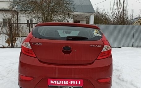 Hyundai Solaris II рестайлинг, 2012 год, 900 000 рублей, 4 фотография