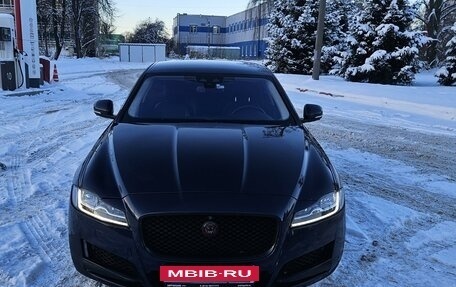 Jaguar XF II, 2016 год, 2 200 000 рублей, 2 фотография