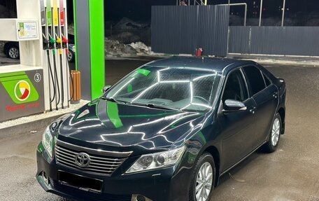 Toyota Camry, 2013 год, 1 650 000 рублей, 2 фотография