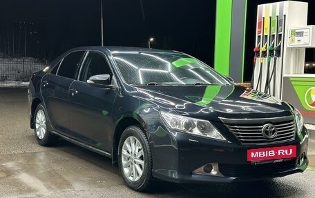 Toyota Camry, 2013 год, 1 650 000 рублей, 4 фотография