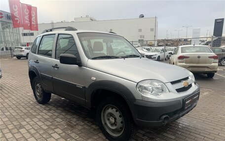 Chevrolet Niva I рестайлинг, 2017 год, 799 000 рублей, 3 фотография