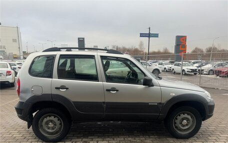 Chevrolet Niva I рестайлинг, 2017 год, 799 000 рублей, 4 фотография