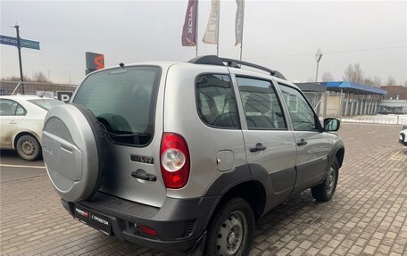 Chevrolet Niva I рестайлинг, 2017 год, 799 000 рублей, 5 фотография