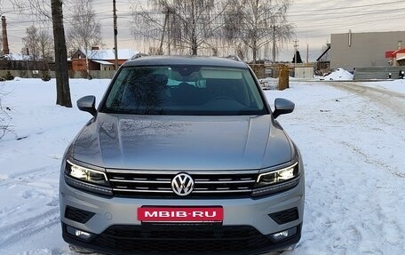 Volkswagen Tiguan II, 2018 год, 2 770 000 рублей, 1 фотография