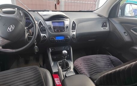 Hyundai ix35 I рестайлинг, 2010 год, 1 600 000 рублей, 17 фотография