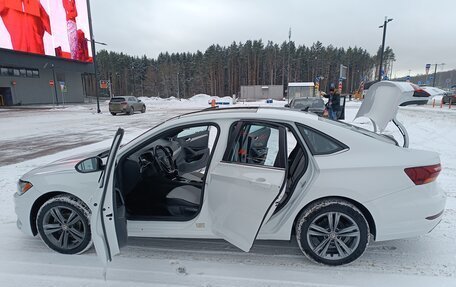 Volkswagen Jetta VII, 2018 год, 1 900 000 рублей, 17 фотография