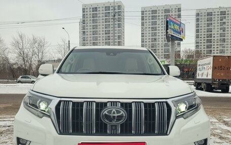 Toyota Land Cruiser Prado 150 рестайлинг 2, 2017 год, 4 590 000 рублей, 5 фотография