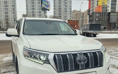 Toyota Land Cruiser Prado 150 рестайлинг 2, 2017 год, 4 590 000 рублей, 7 фотография