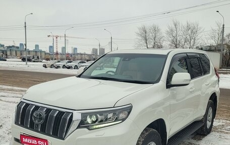 Toyota Land Cruiser Prado 150 рестайлинг 2, 2017 год, 4 590 000 рублей, 9 фотография