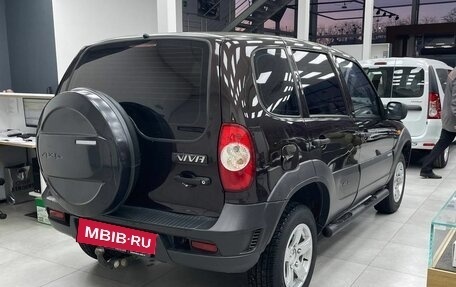 Chevrolet Niva I рестайлинг, 2010 год, 657 900 рублей, 6 фотография