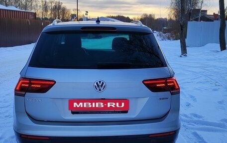 Volkswagen Tiguan II, 2018 год, 2 770 000 рублей, 3 фотография